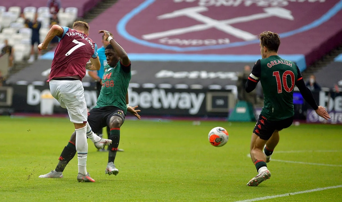 Андрій Ярмоленко знає, як забивати Астон Віллі / АПЛ