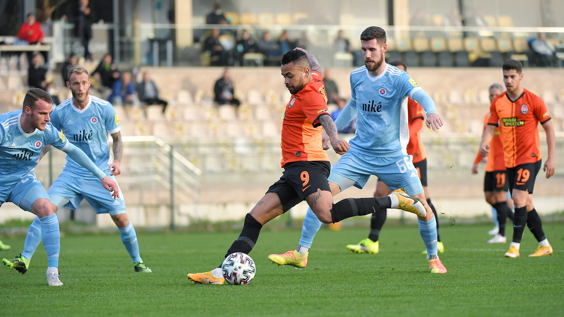 Дентінью втратив фантастичний шанс/ фото ФК Шахтар