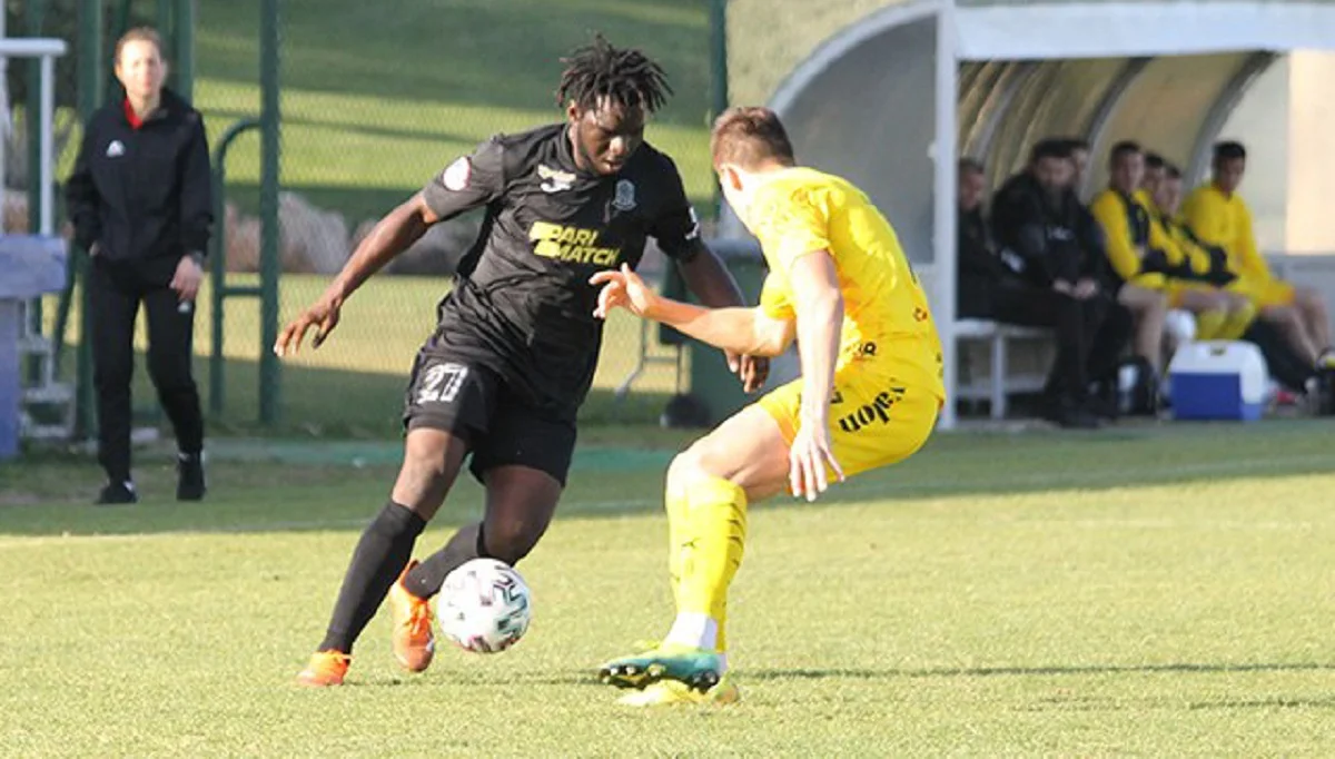 Бенито (слева) / ФК Олимпик