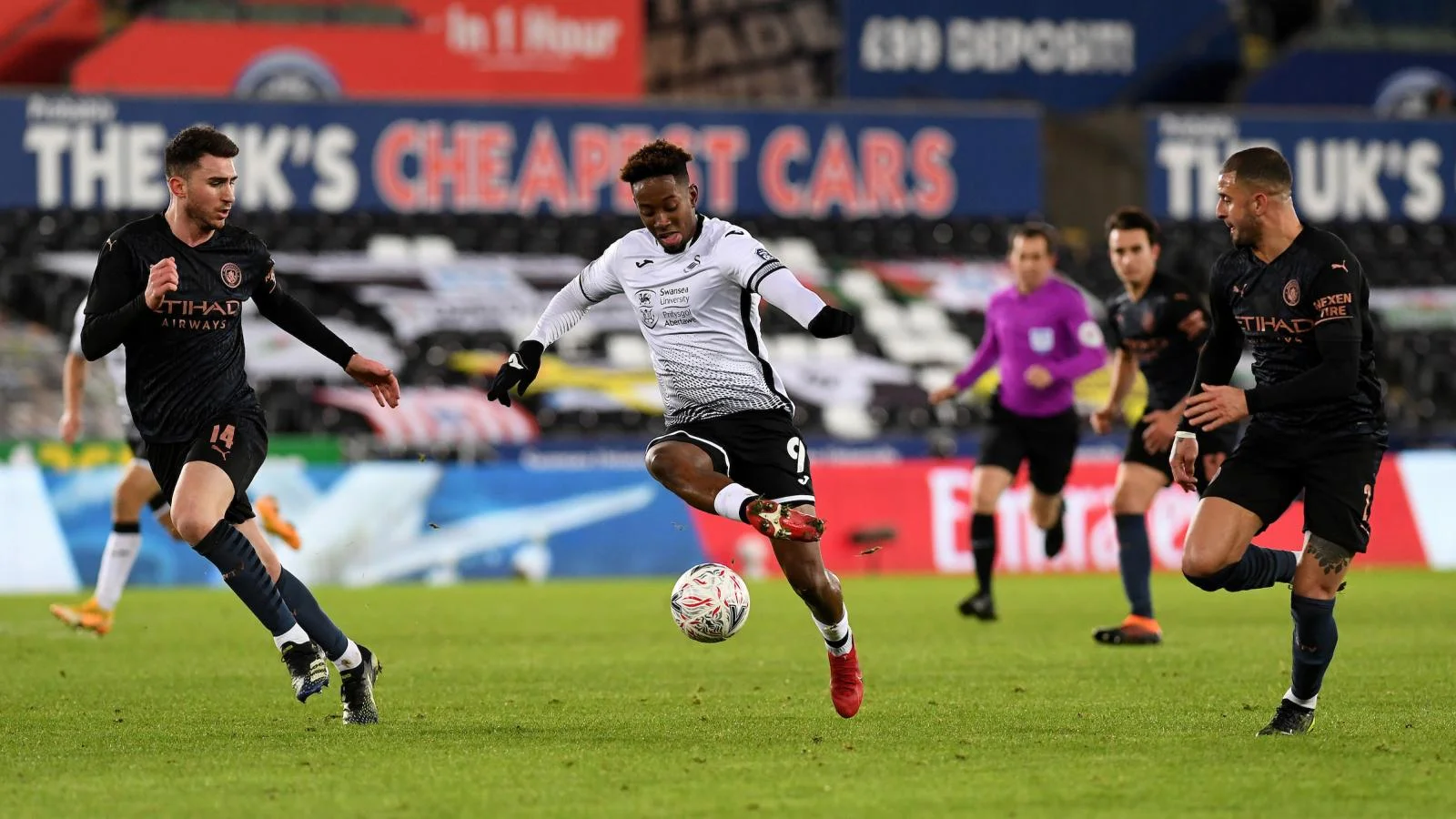 Суонси – Манчестер Сити – 1:3 – видео голов и обзор матча