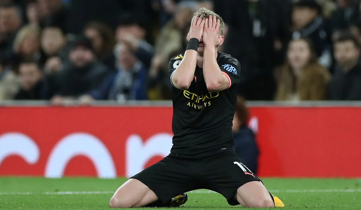 Олександр Зінченко проти Тоттенхема після червоної картки / АПЛ