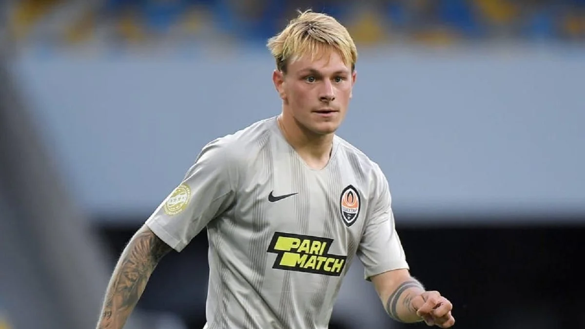 Владислав Вакула / Фк Шахтар