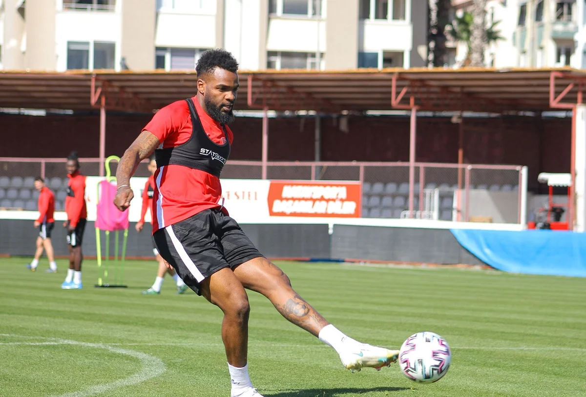 Аарон Бупендза / ФК Хатайспор