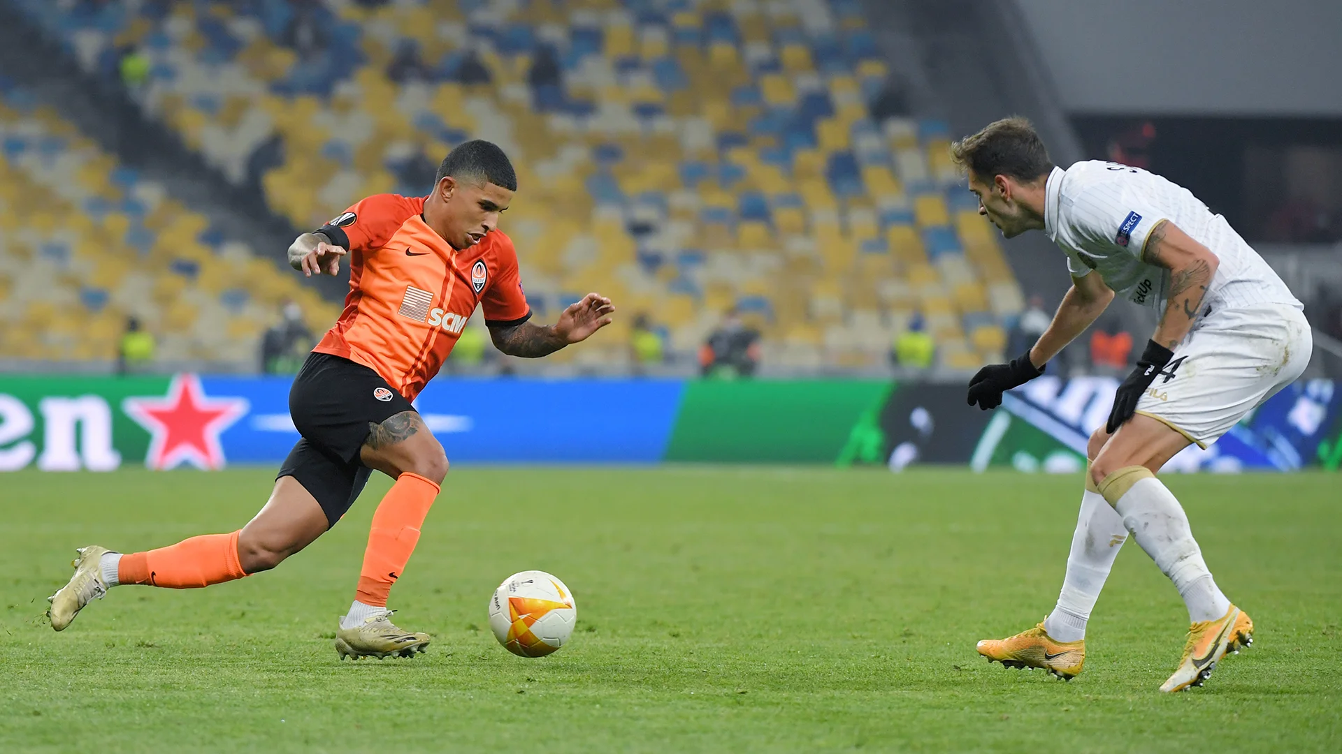 Додо (ліворуч) / ФК Шахтар