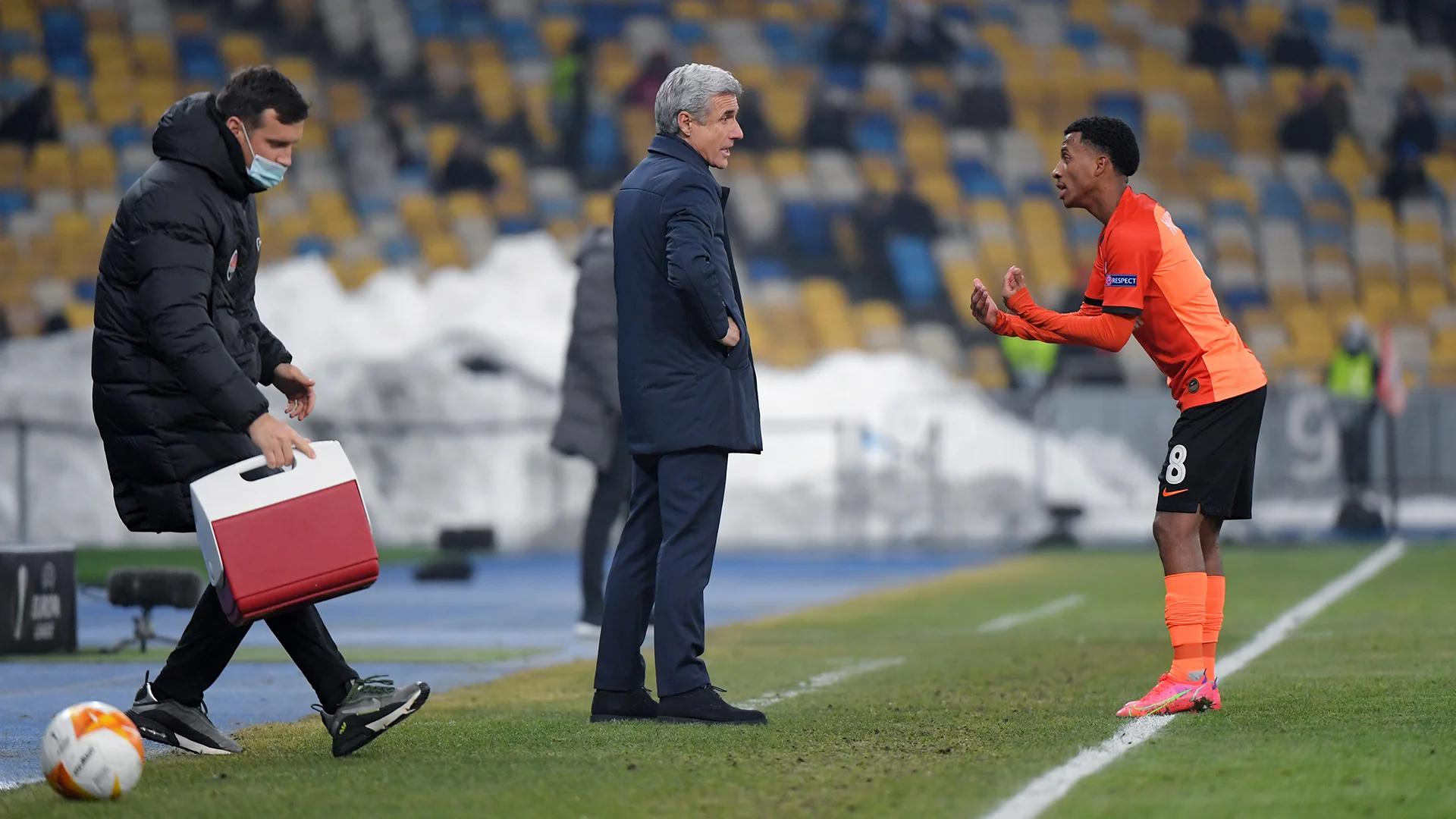 Луїш Каштру (в центрі) / ФК Шахтар