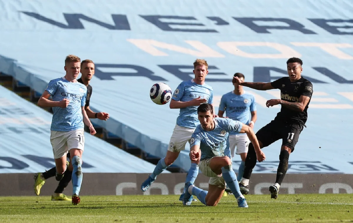 Олександр Зінченко в матчі АПЛ Ман Сіті – Вест Хем 27 02 2021 / АПЛ