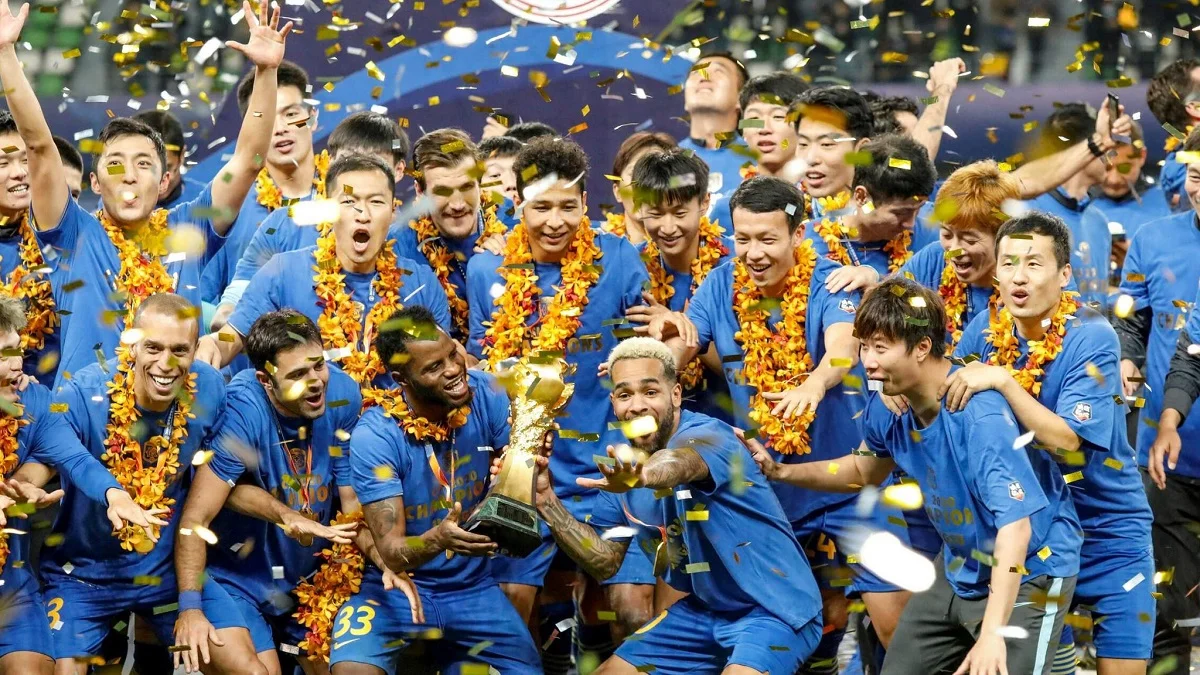 Цзянсу Сунин недавно отпраздновал чемпионство / Фото из открытых источников