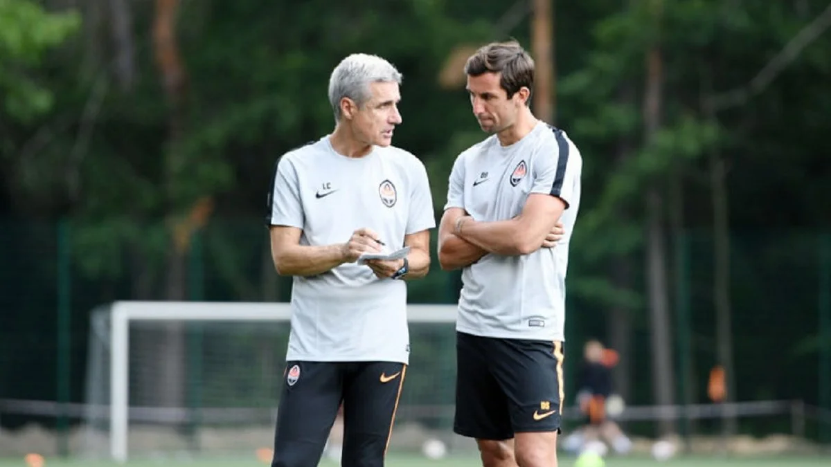 Луїш Каштру та Даріо Срна / Фото ФК Шахтар