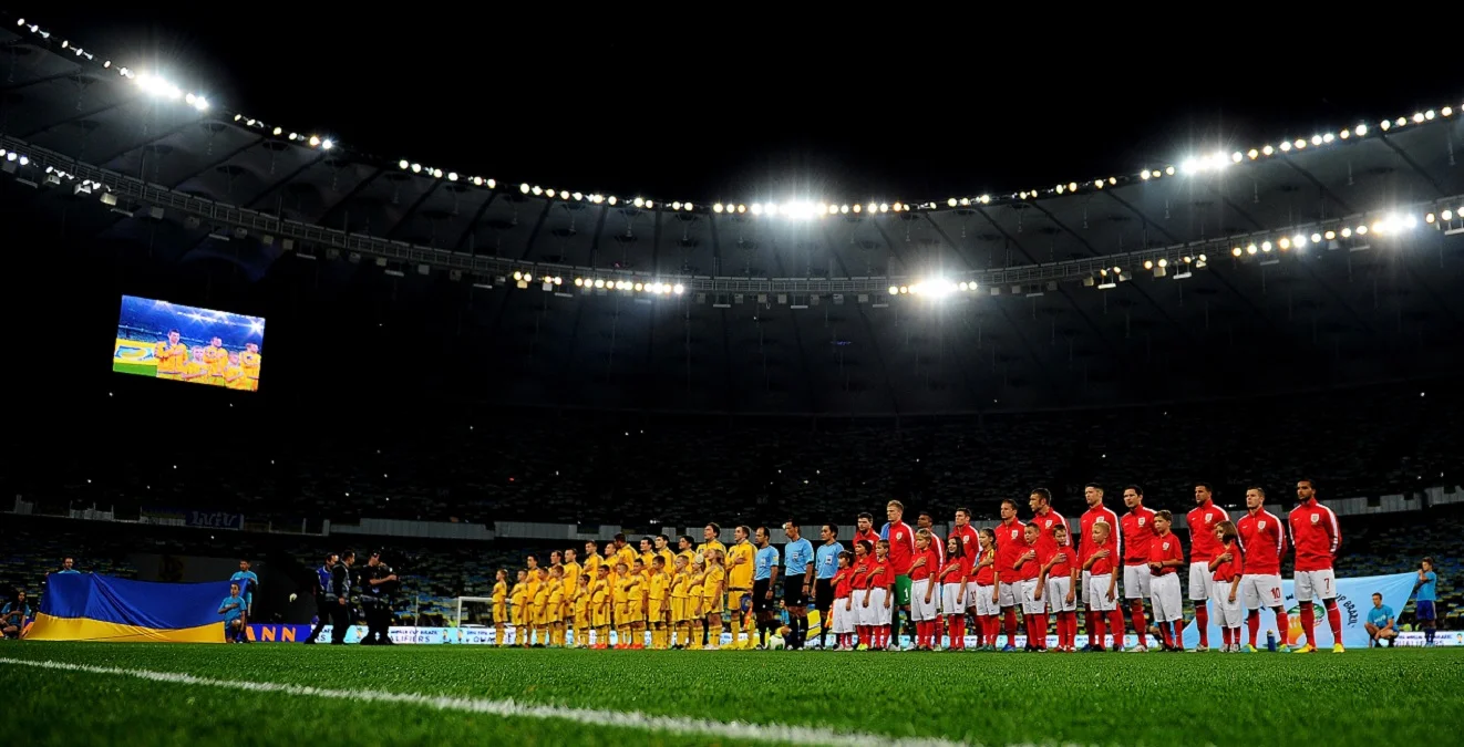 Збірна України виконує Гімн перед матчем / Getty images