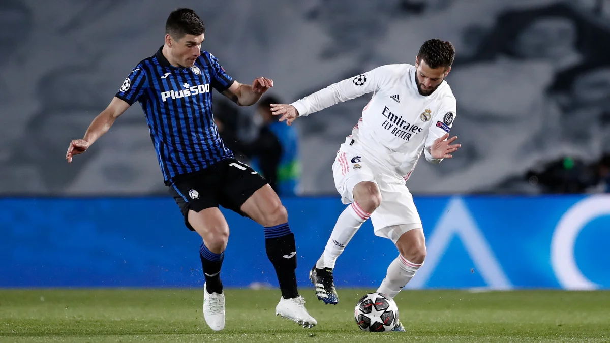 Малиновский против Начо / Твиттер Реала