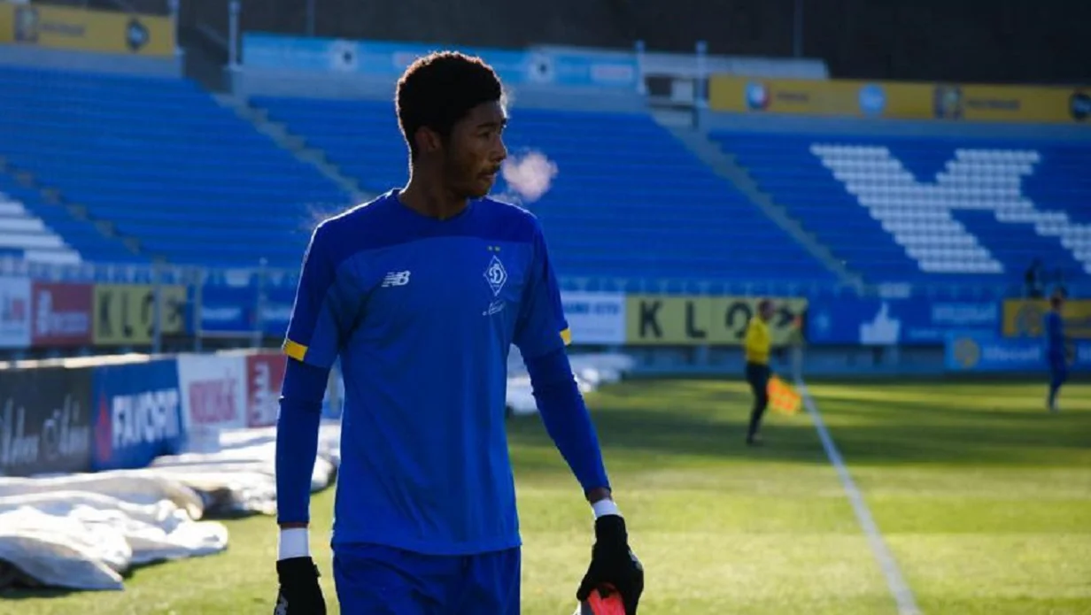 Джозеф Окоро / Динамоманія