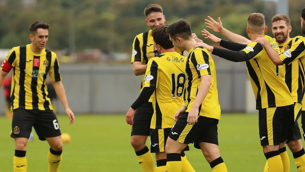 Фото ФК Дамбартон