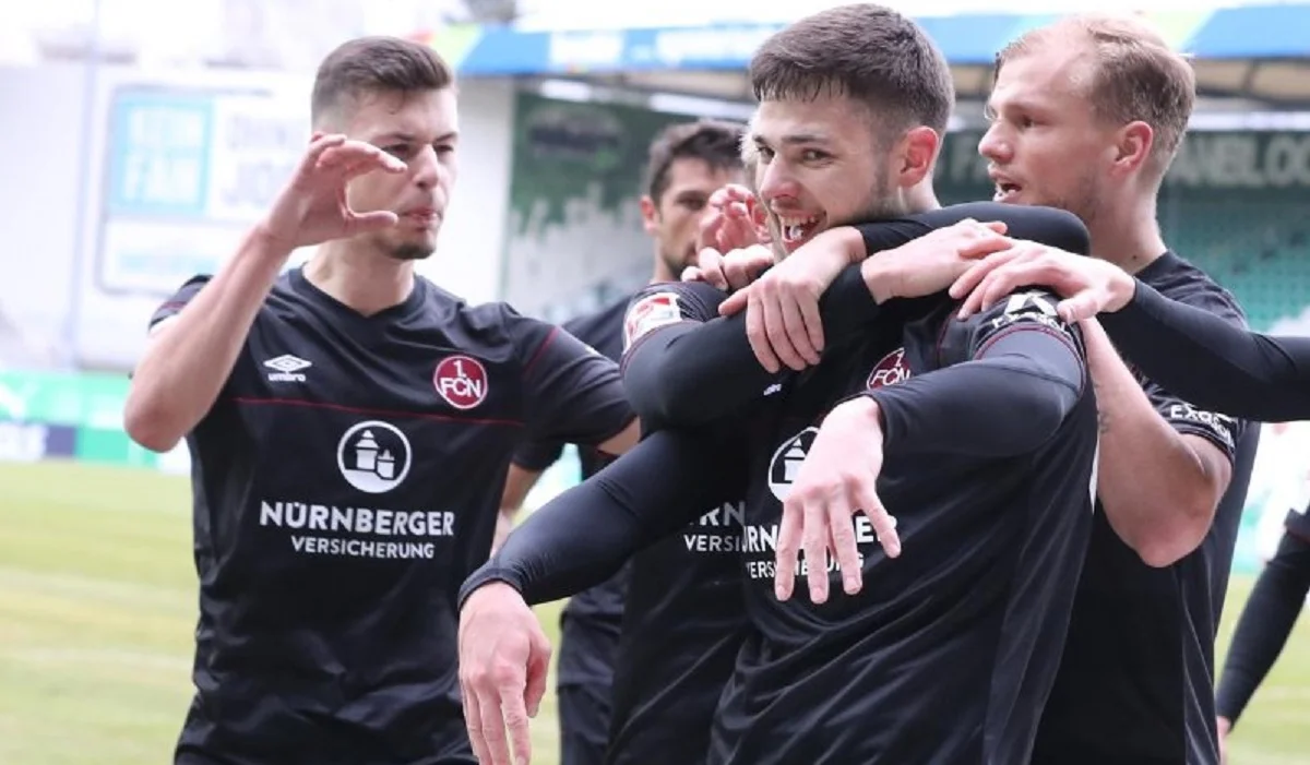 Ерік Шуранов святкує перший гол у дорослому футболі / imago