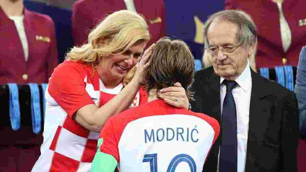 Модрич прослезился после матча отбора к ЧМ-2022 – сборная Хорватии поздравила ветерана с рекордом