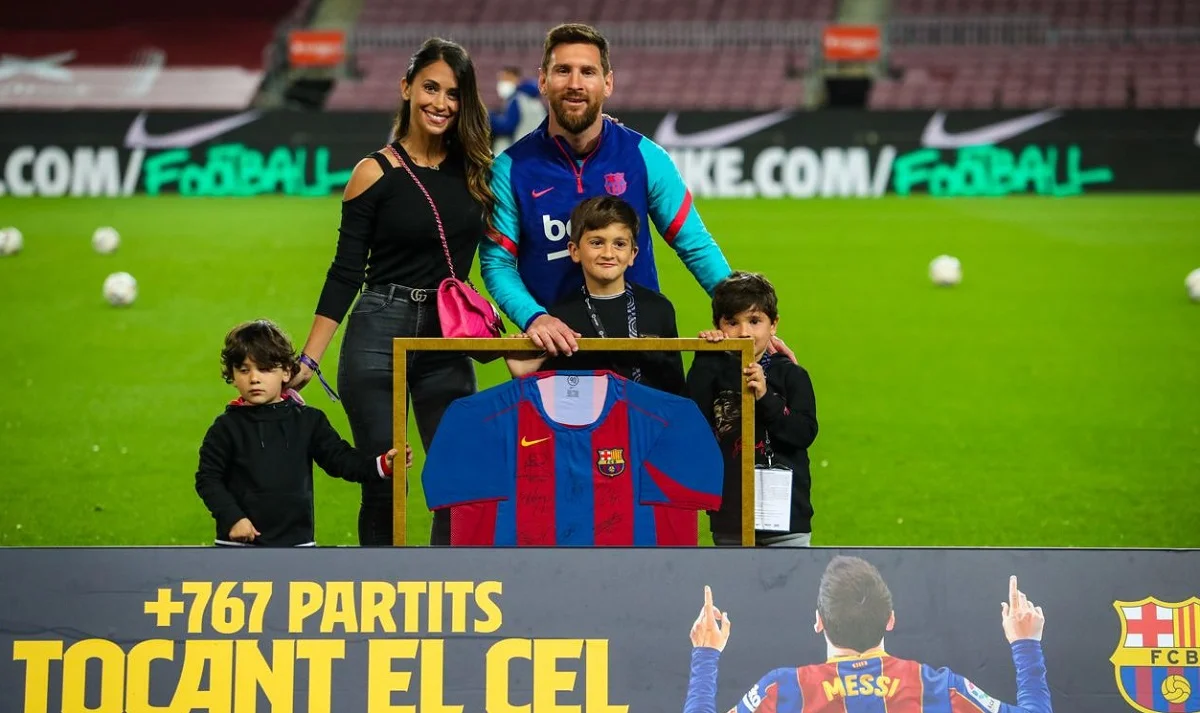 Ліонель Мессі з сім'єю / ФК Барселона
