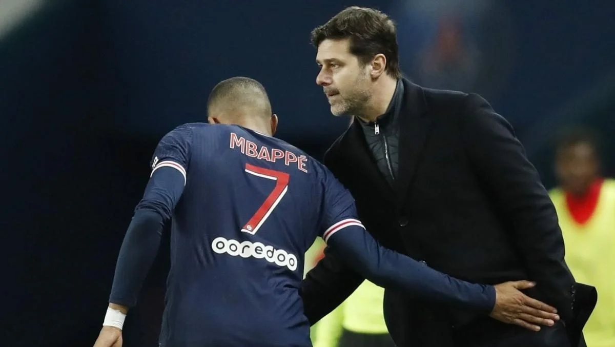Маурисио Почеттино и Килиан Мбаппе / Reuters