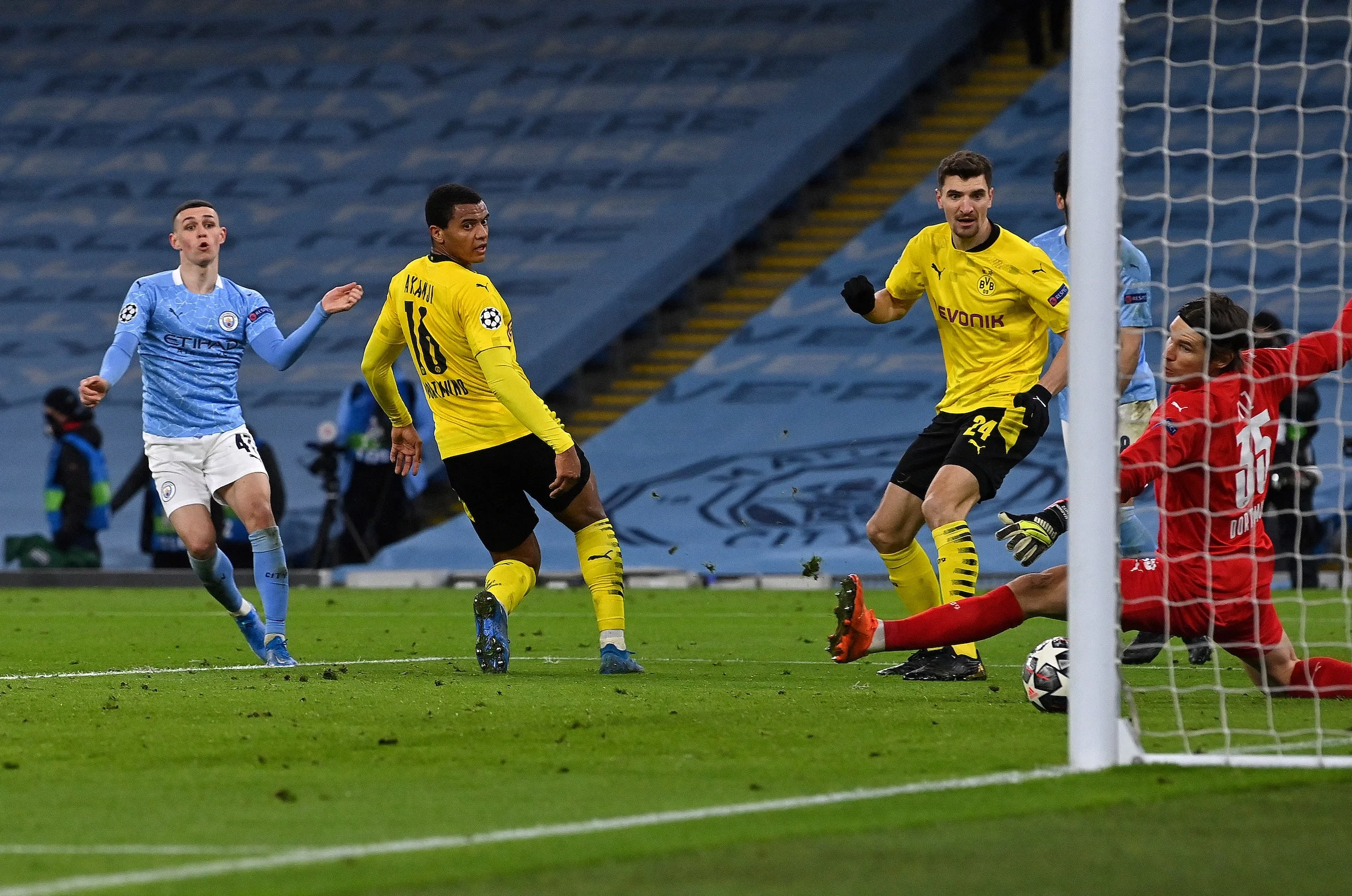 Борусія Д – Манчестер Сіті: стартові склади і онлайн-трансляція матчу-відповіді 1/4 фіналу Ліги чемпіонів / AFP