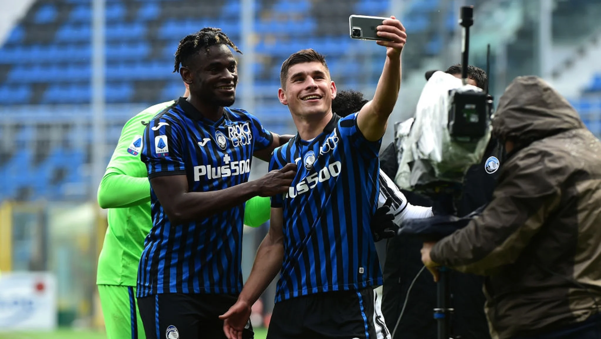 Маліновський робить переможне селфі з Сапатою