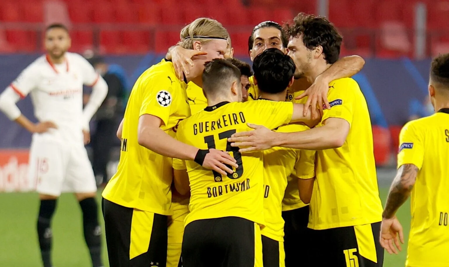 "Шмели" против Севильи / dpa