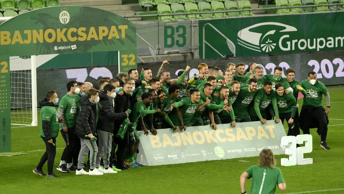 Ференцварош із Сергієм Ребровим святкує чемпіонство / MTI