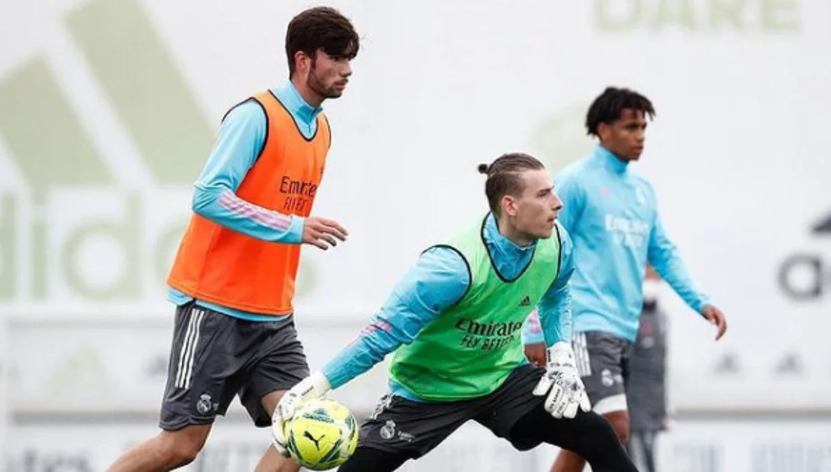 Андрей Лунин (в центре) / Фото из соцсетей