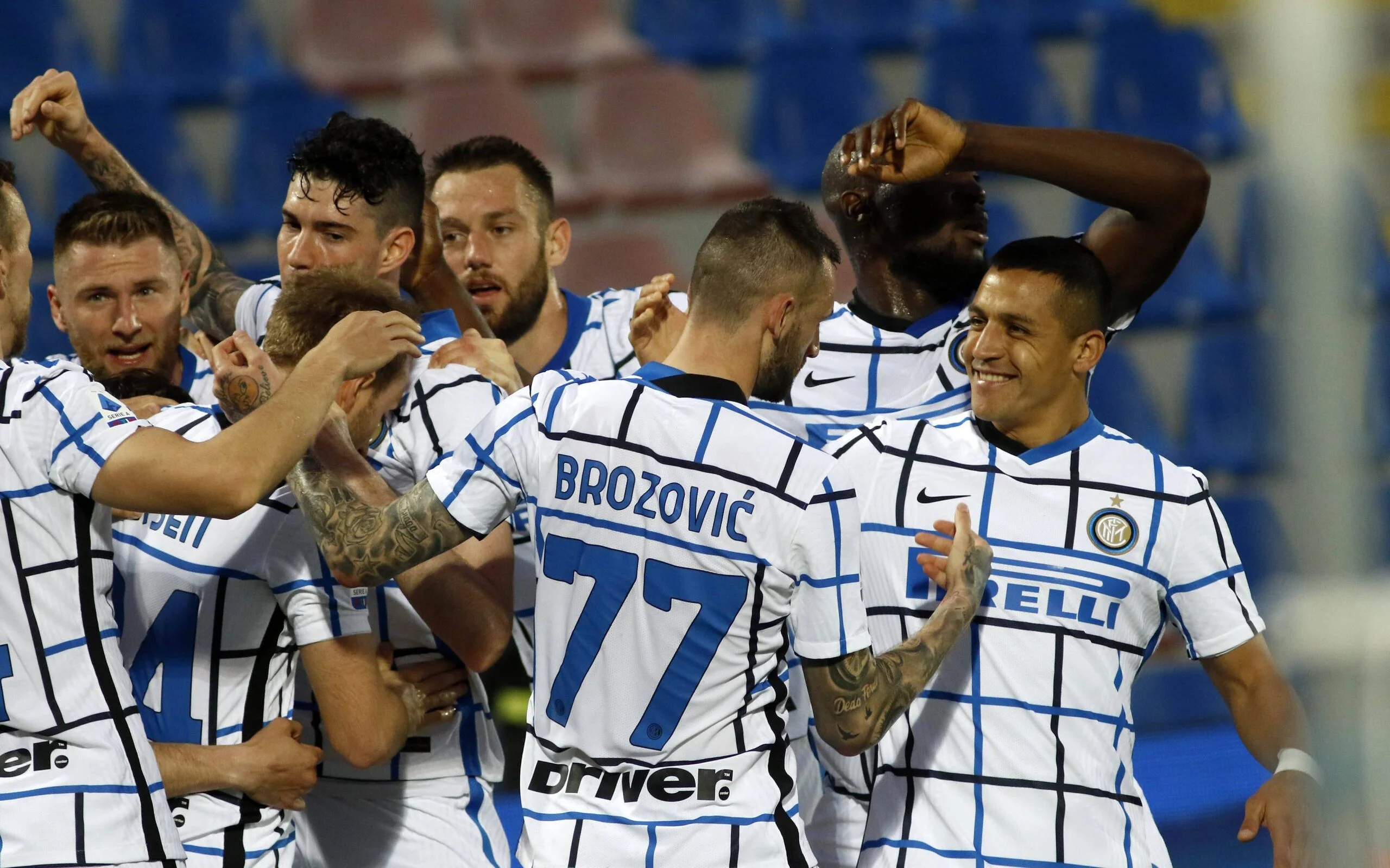 "Нерадзуррі" святкують тріумф / Syndication