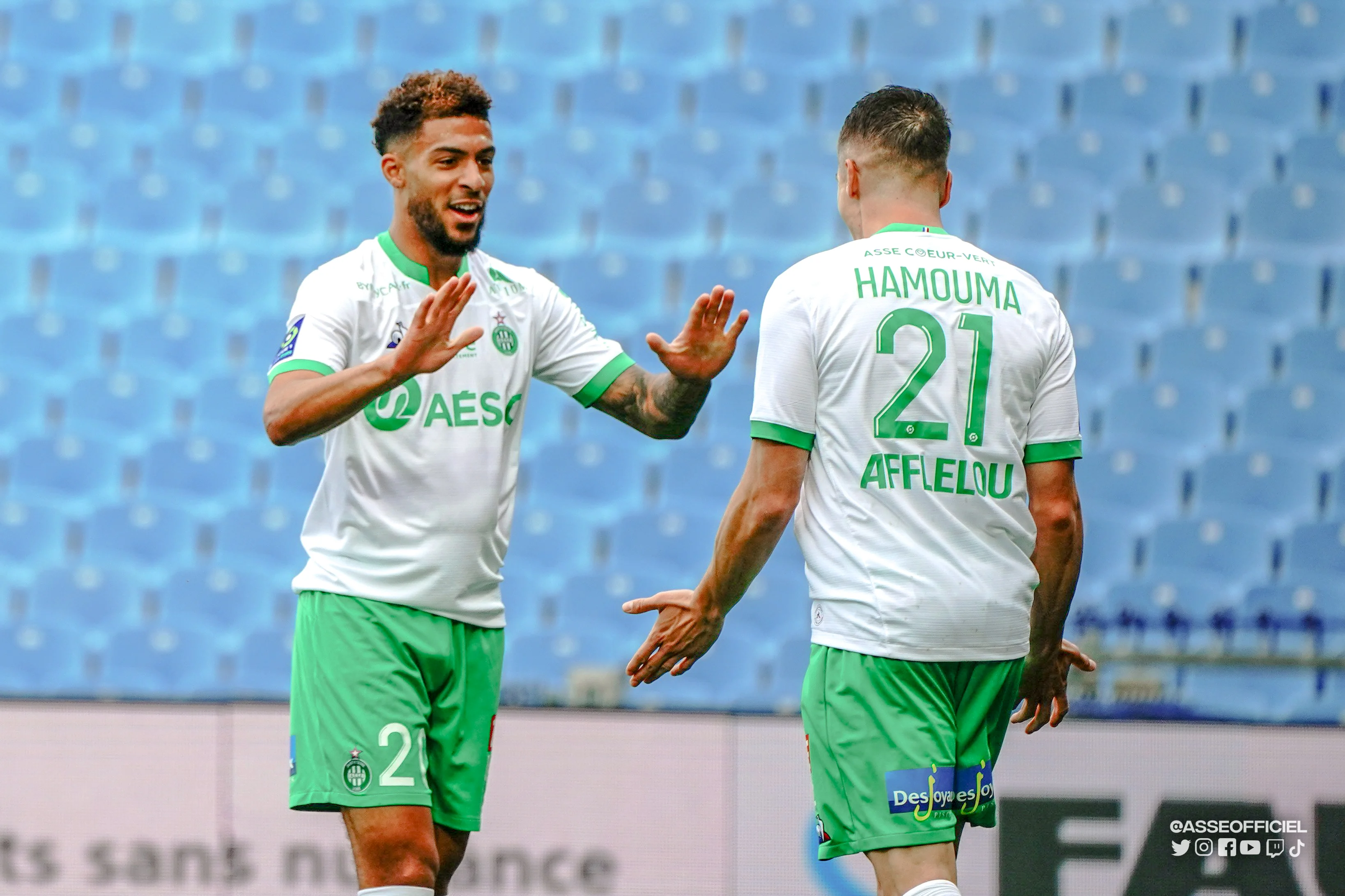 Радость игроков Сент-Этьена / фото ФК Сент-Этьен