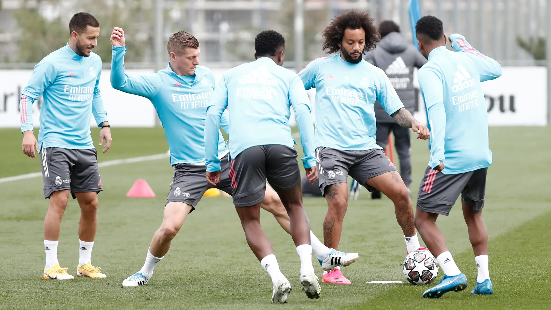 Обучение игрока Реала / фото: ФК Реал Мадрид