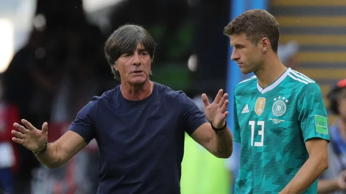 Лёв и Мюллер / фото: Christian Charisius / dpa