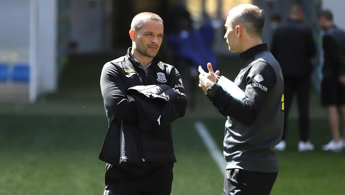 Роман Санжар (ліворуч) / ФК Олімпік