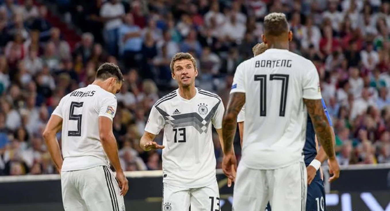 Хуммельс, Мюллєр і Боатенг / DeFodi