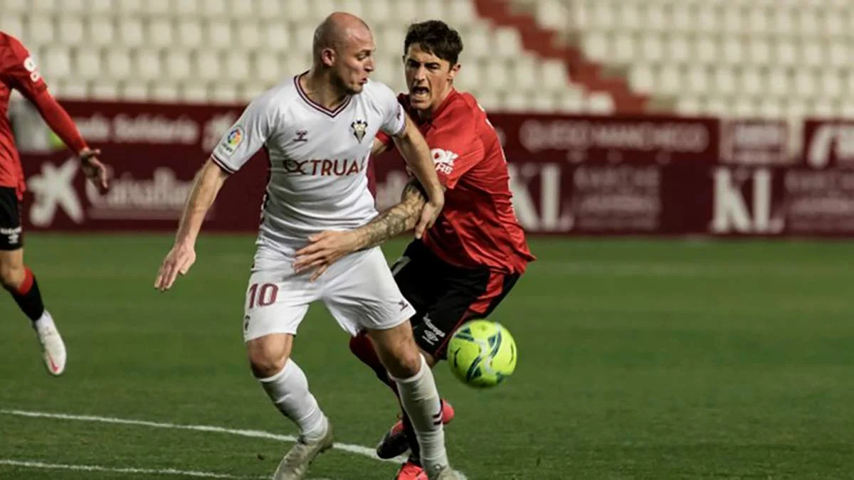 Роман Зозуля вылетел из Сегунды / albacetebalompie.es