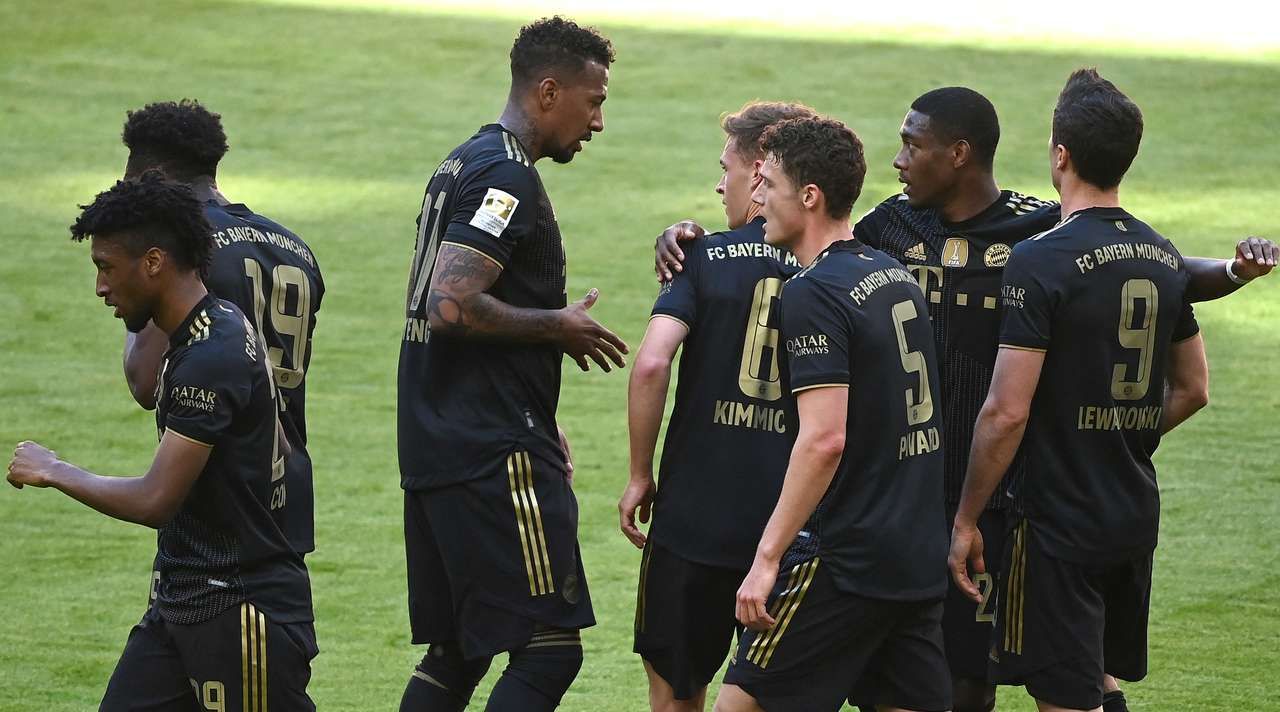 Баварія – Аугсбург – 5:2 / AFP