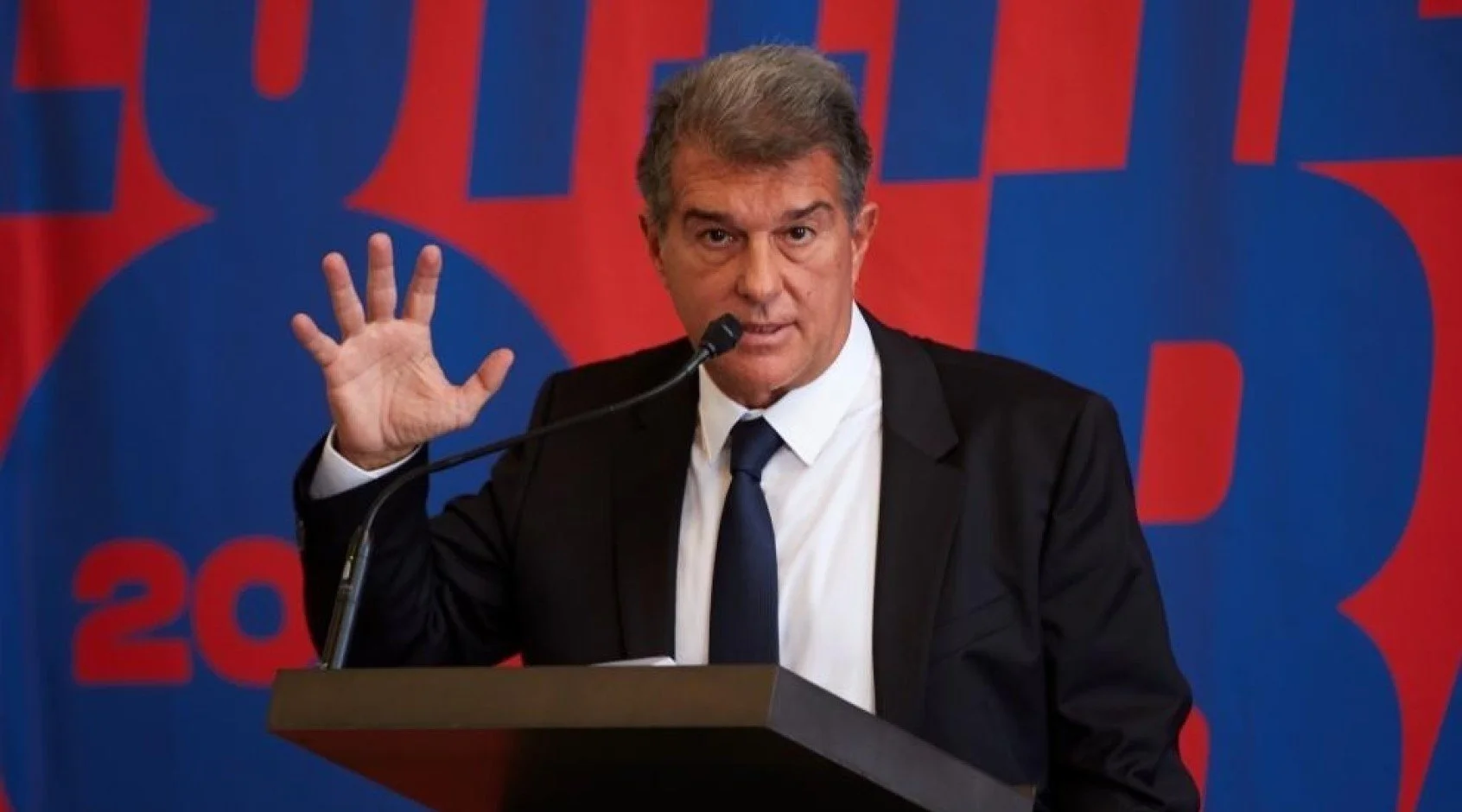 Жоан Лапорта / Фото footboom