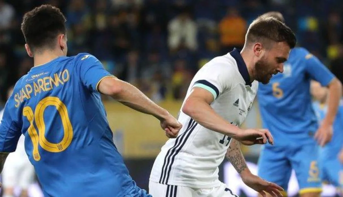 Шапаренко в игре против Северной Ирландии / Press Eye