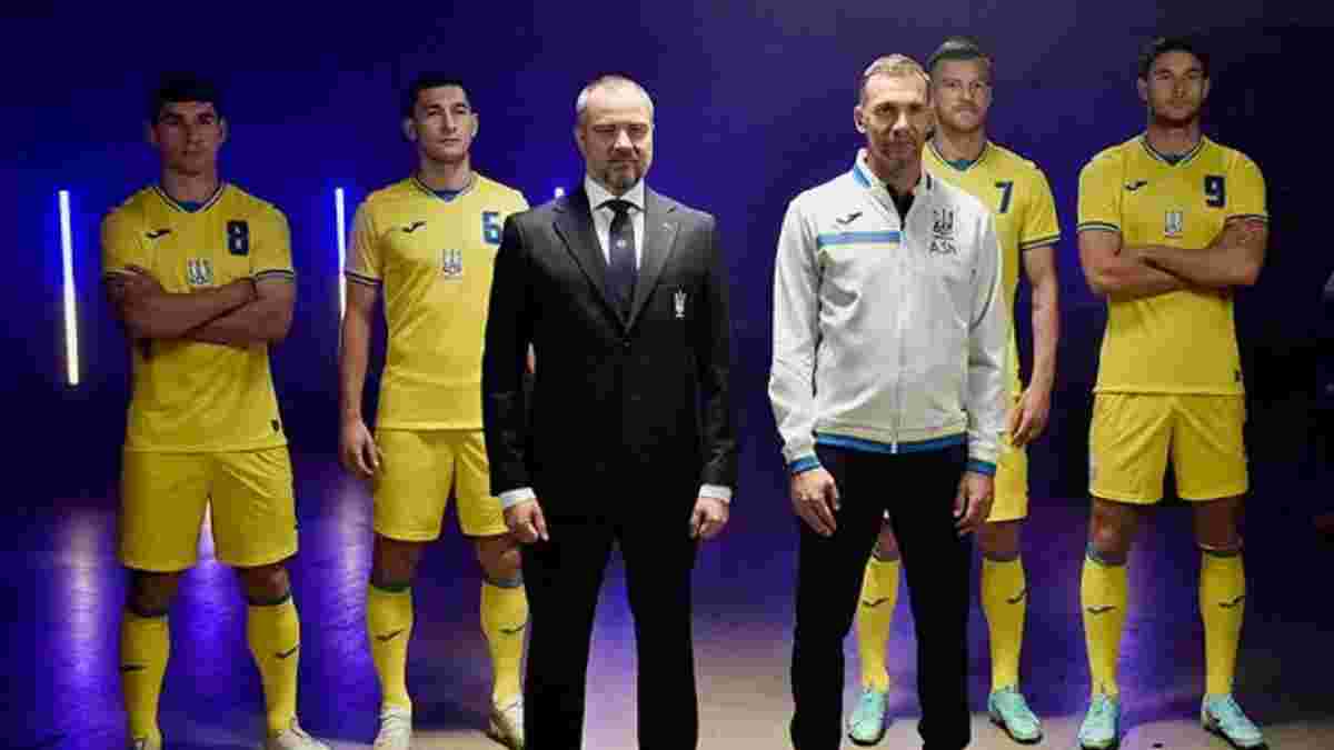 Павелко запропонував затвердити гасла "Слава Україні" та "Героям слава" офіційними футбольними символами України