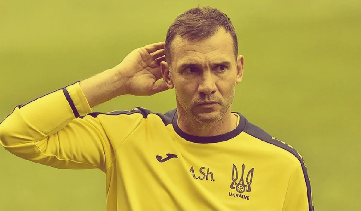 Андрій Шевченко у роздумах над складом / Фото УАФ