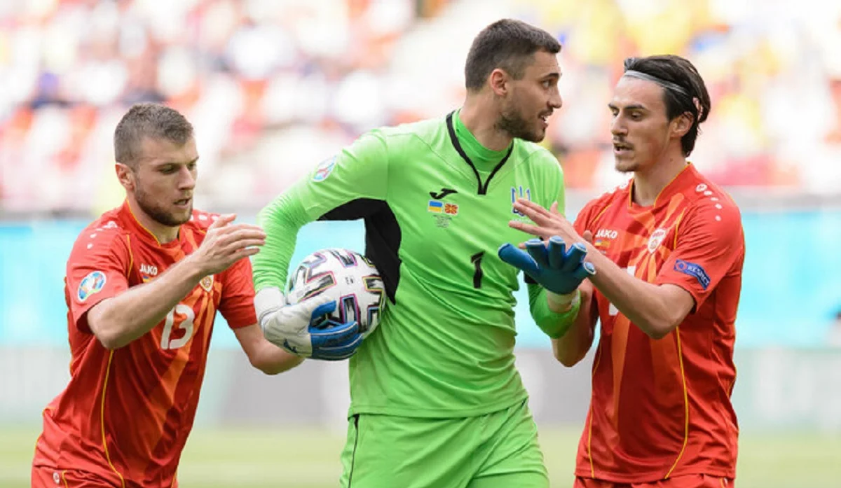 Георгій Бущан (в центрі) / Getty Images