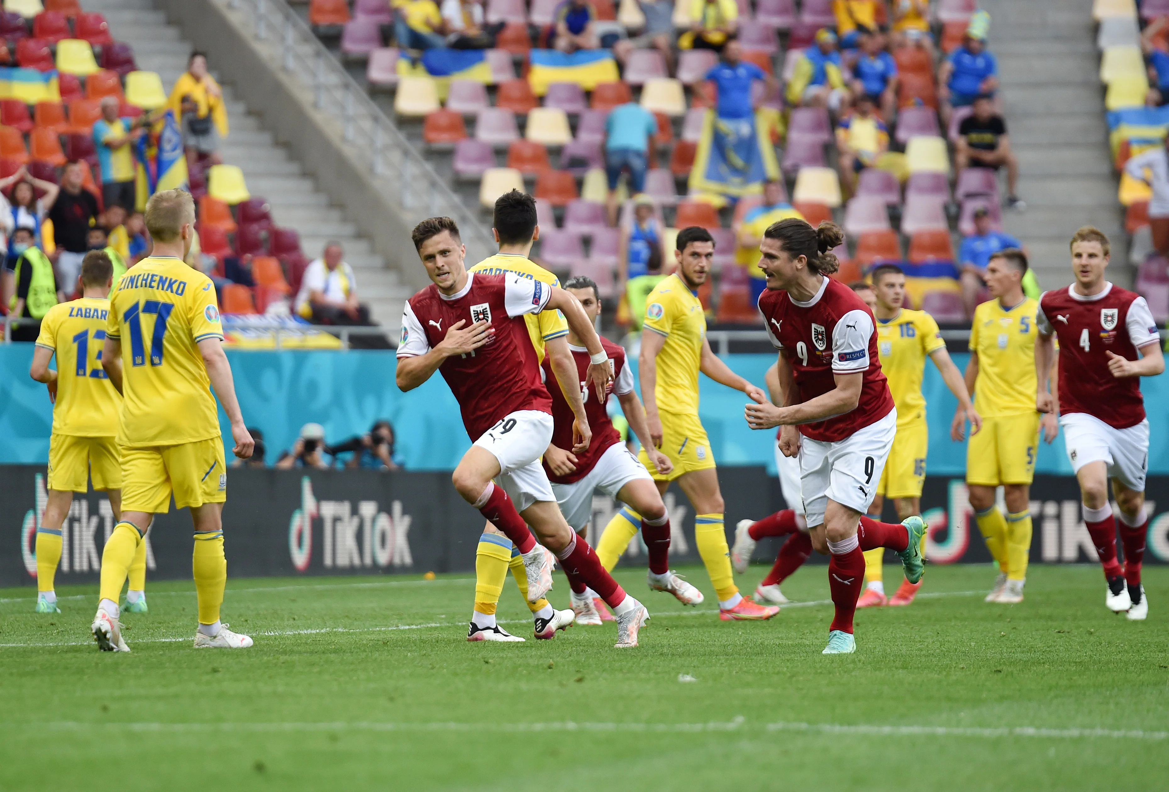 Сборная Австрии мчится на Уэмбли / твиттер Евро-2020