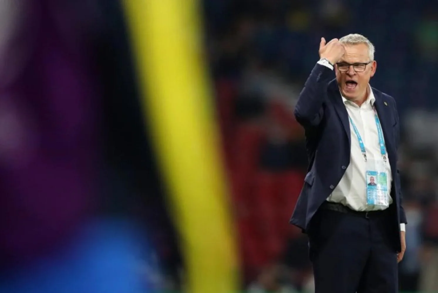 Шведська преса критикує тренера / UEFA