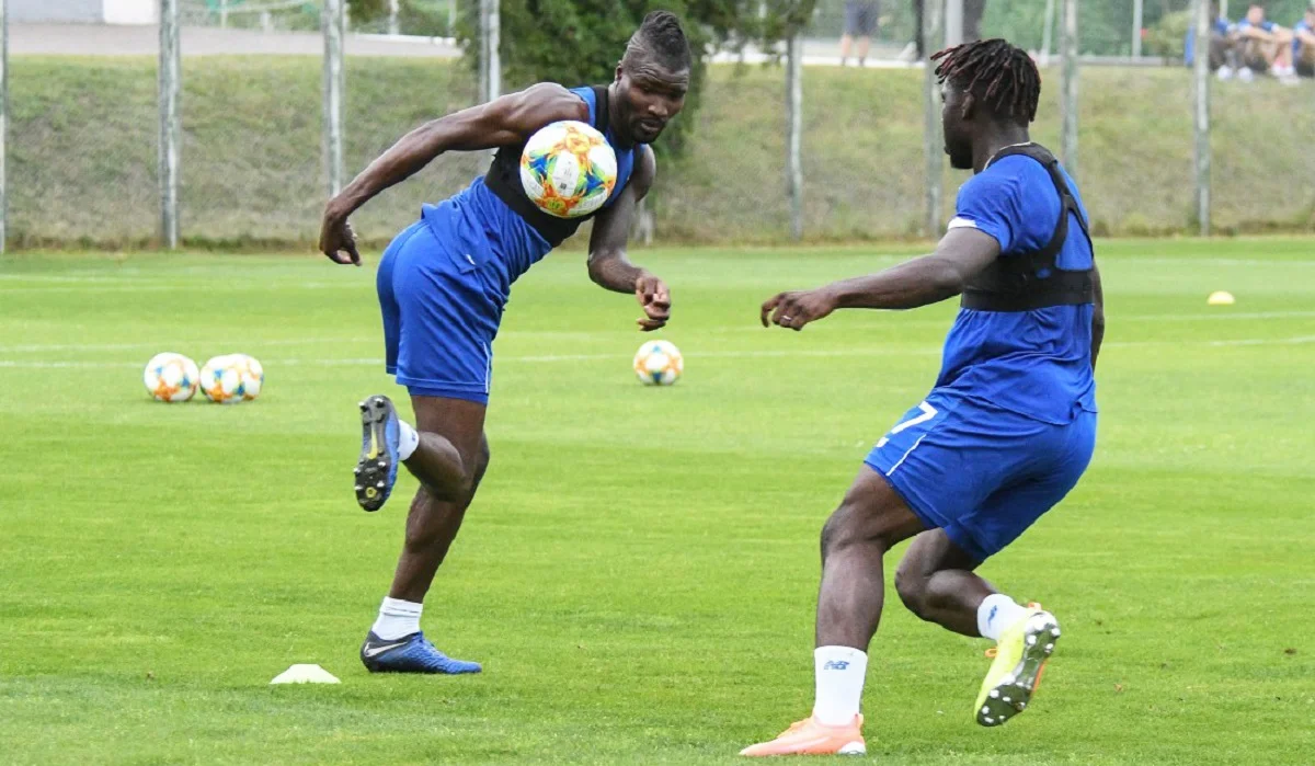 Абдул Мохаммед Кадірі (ліворуч) / ФК Динамо