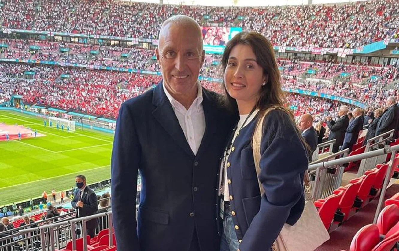 Олександр Ярославський з дружиною / Фото сайт Металіста