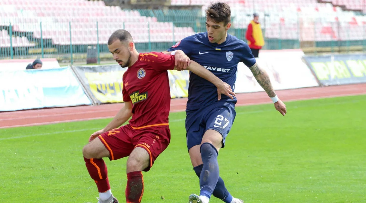 Рустам Ахмедзаде (справа) / ФК Минай