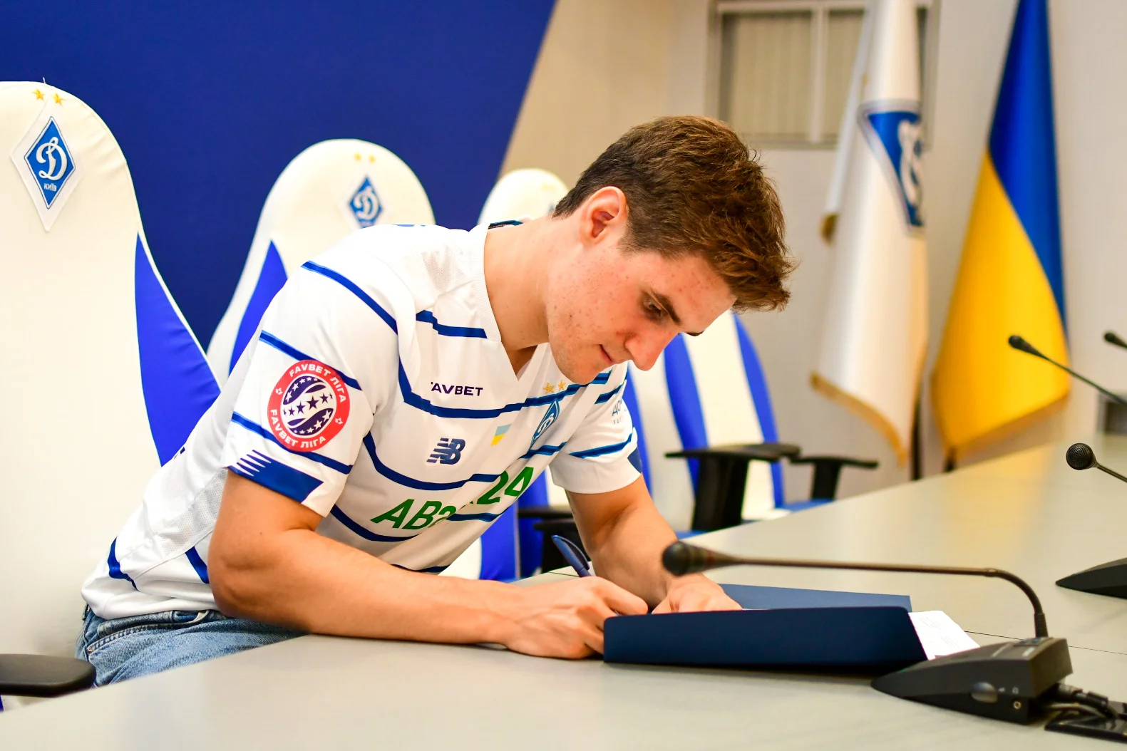 Илья Шкурин Динамо Киев