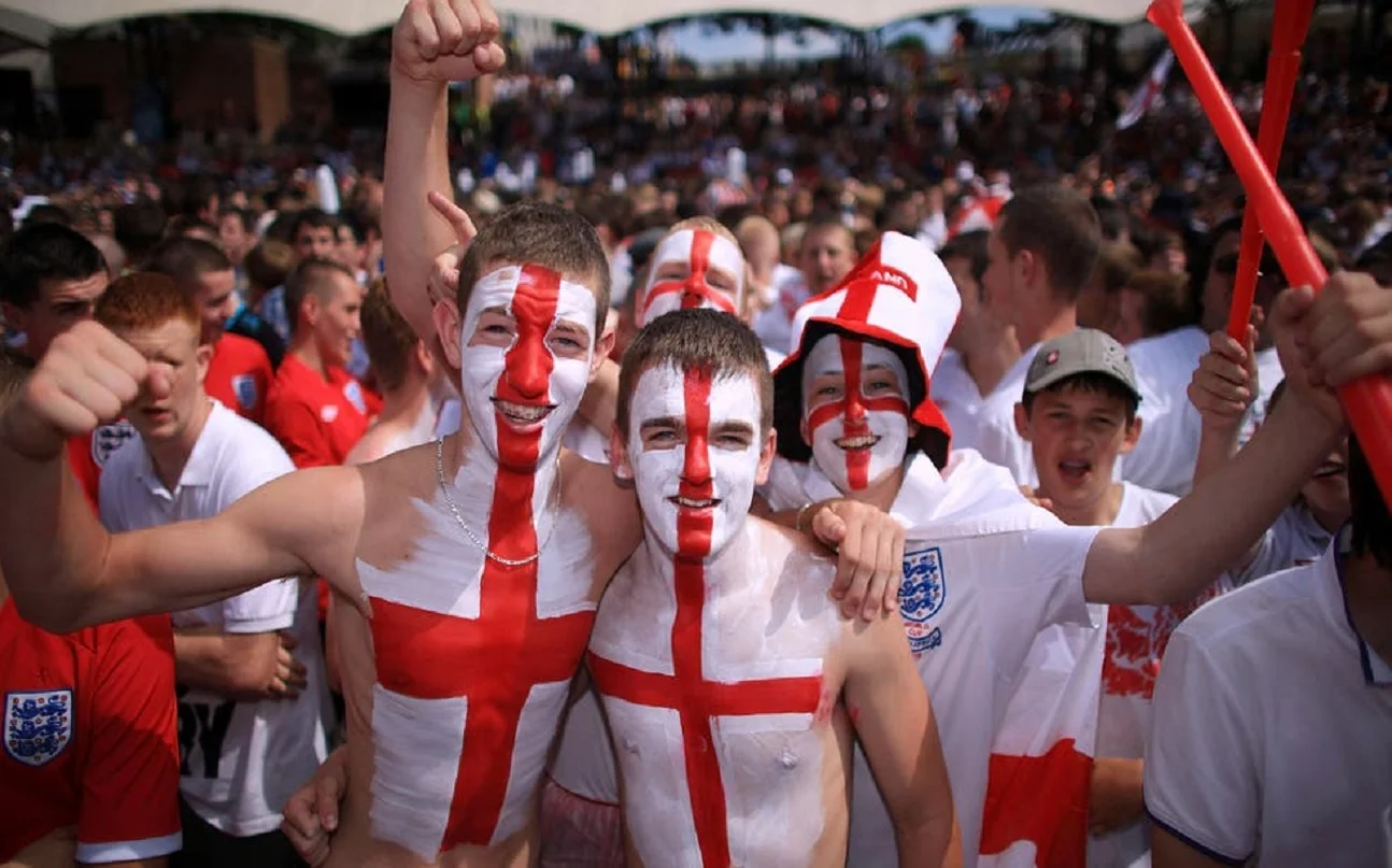 Фани збірної Англії / Getty Images