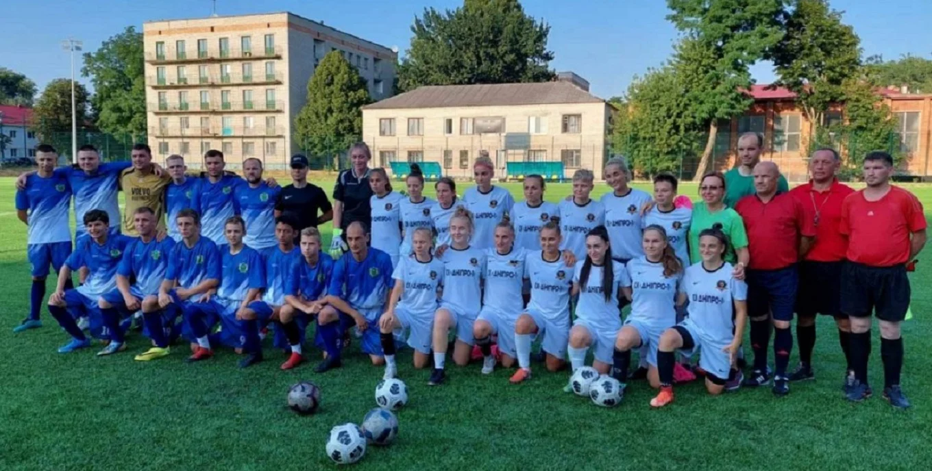 Фото перед матчем / Сайт СК Днепр-1