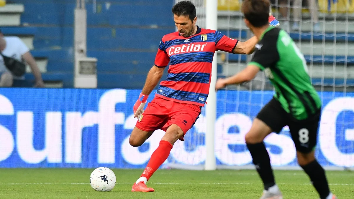 Джанлуиджи Буффон в матче с Сассуоло / Twitter Пармы