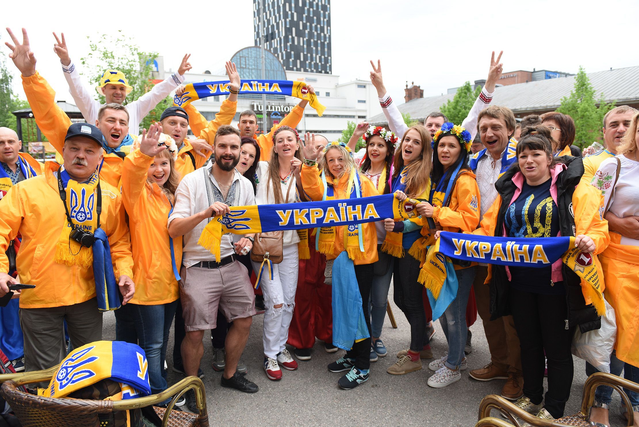 україна
