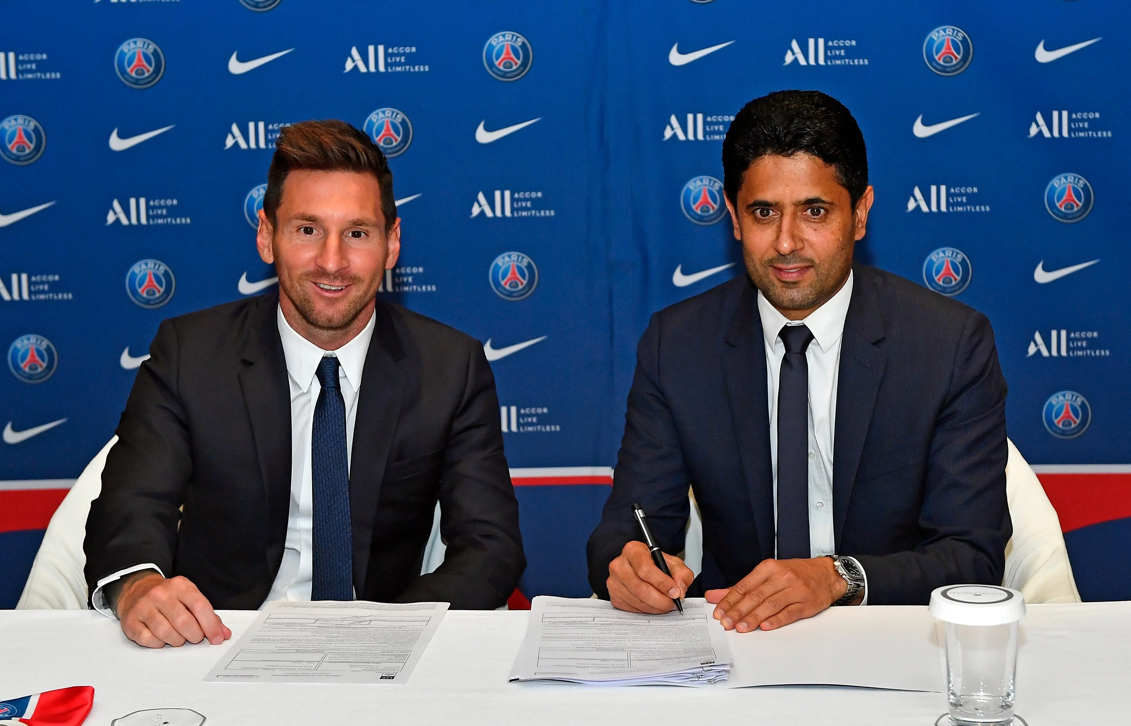 Лионель Месси и Нассер Аль-Хеллаифи / Фото ПСЖ