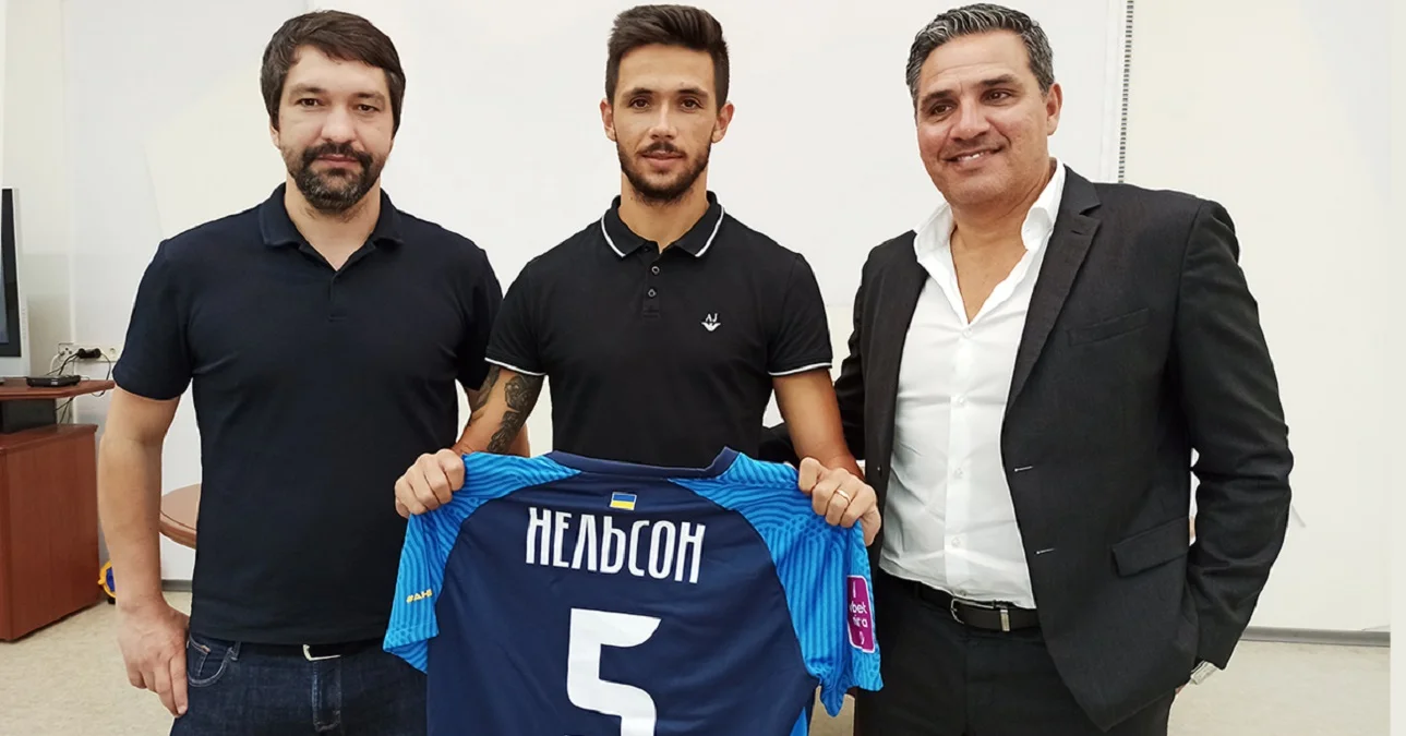 Нельсон Маседо Монте (в центрі) / СК Дніпро-1